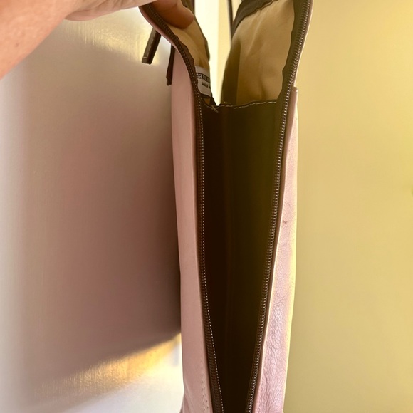 Latico Leather Laptop Bag Tote Pale Pink Brown Trim, Near New Condition - Picture 4 of 9